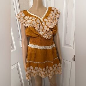 AMAAYA embroidered mustard skirt and blouse set Sz. M